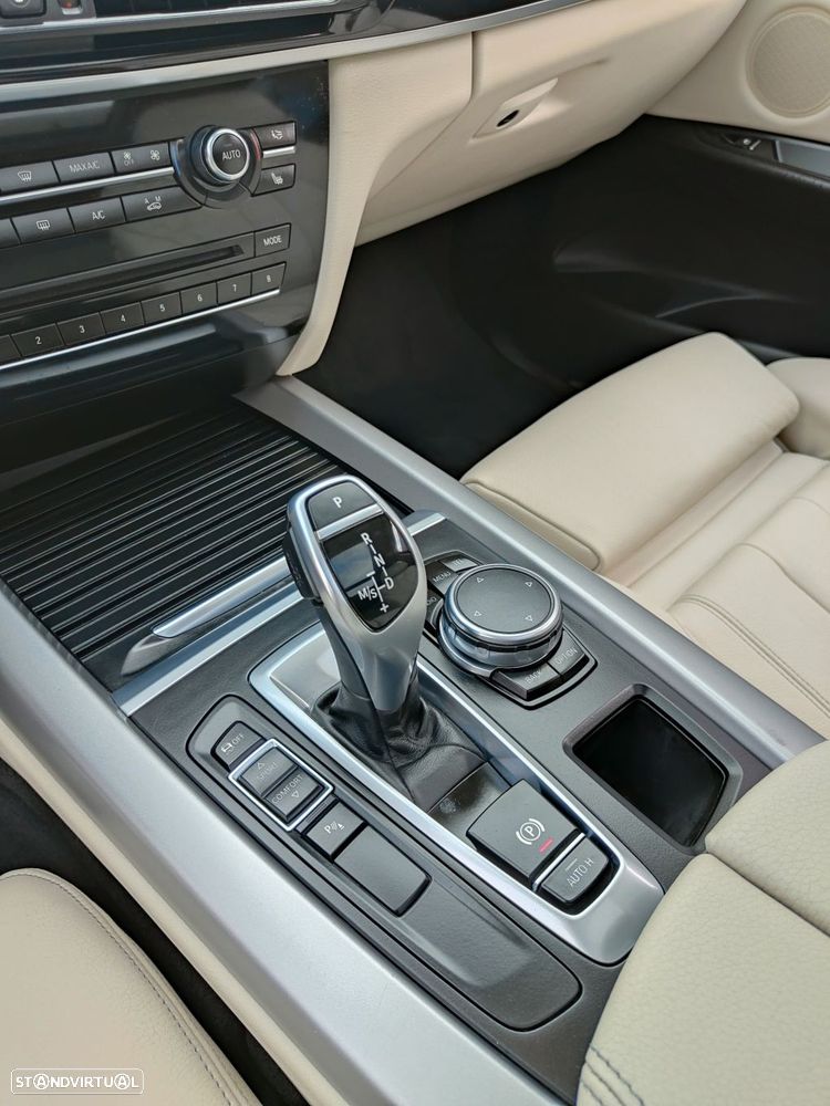 BMW X5 25 d sDrive Comfort 7L - 23