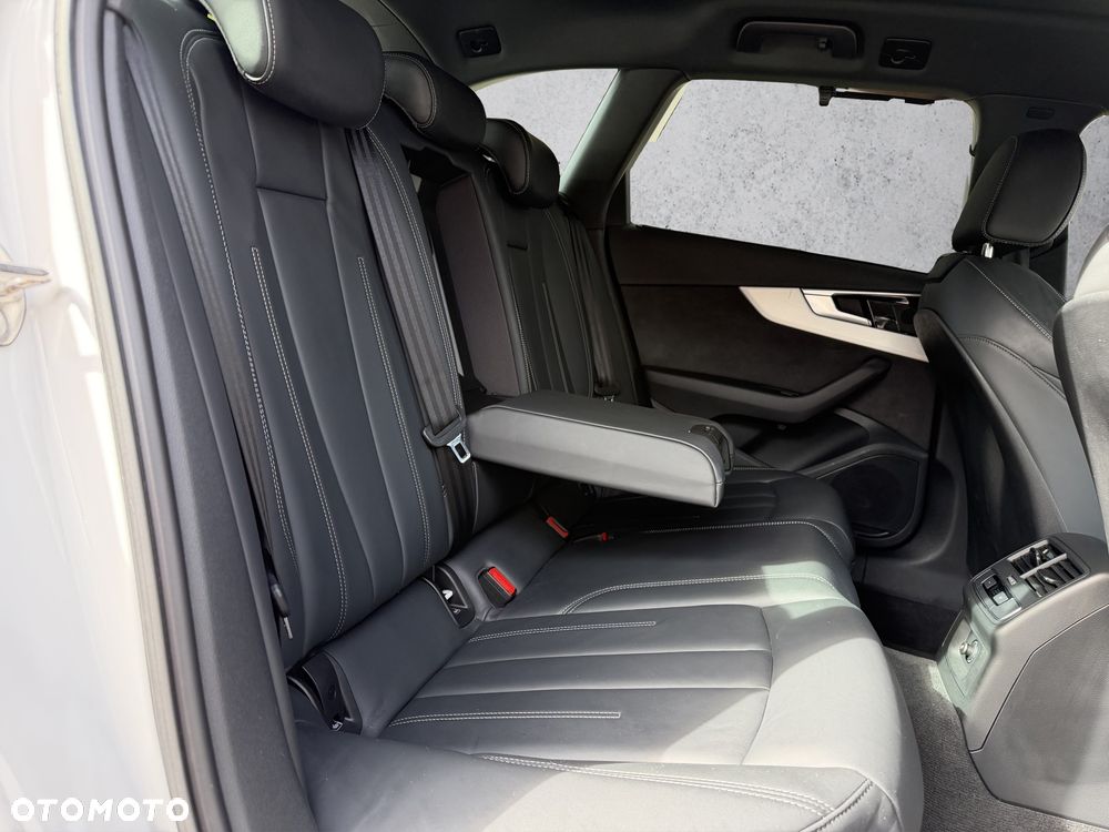 Audi A4 Avant 40 TDI quattro S tronic S line - 39