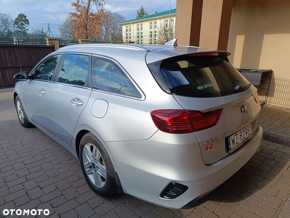 Kia Ceed 1.6 CRDi SCR M DCT - 5