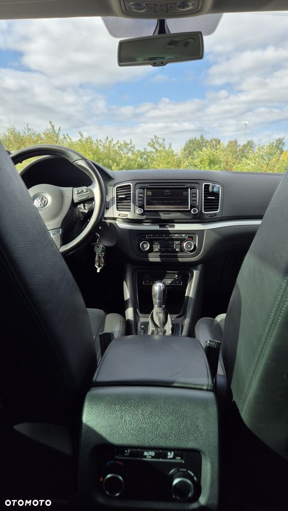 Volkswagen Sharan 2.0 TDI Highline DSG - 14