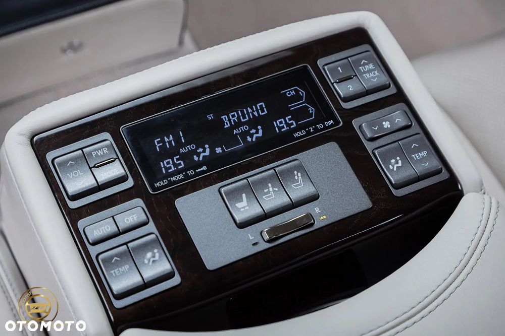 Lexus LS - 32