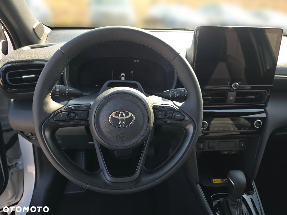 Toyota Yaris Cross Hybrid 1.5 Executive - 16