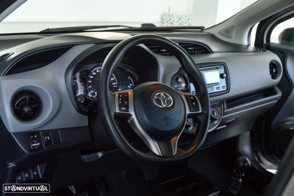 Toyota Yaris 1.4 D-4D ACtive - 5