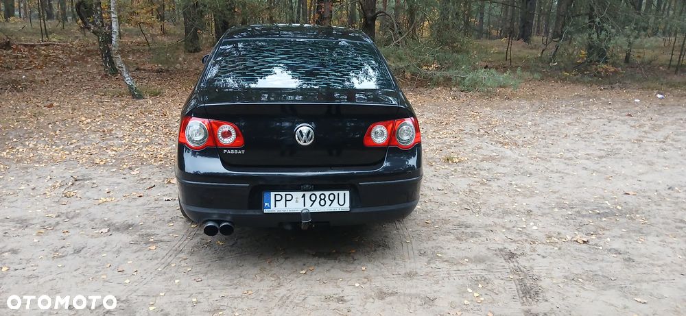 Volkswagen Passat - 2