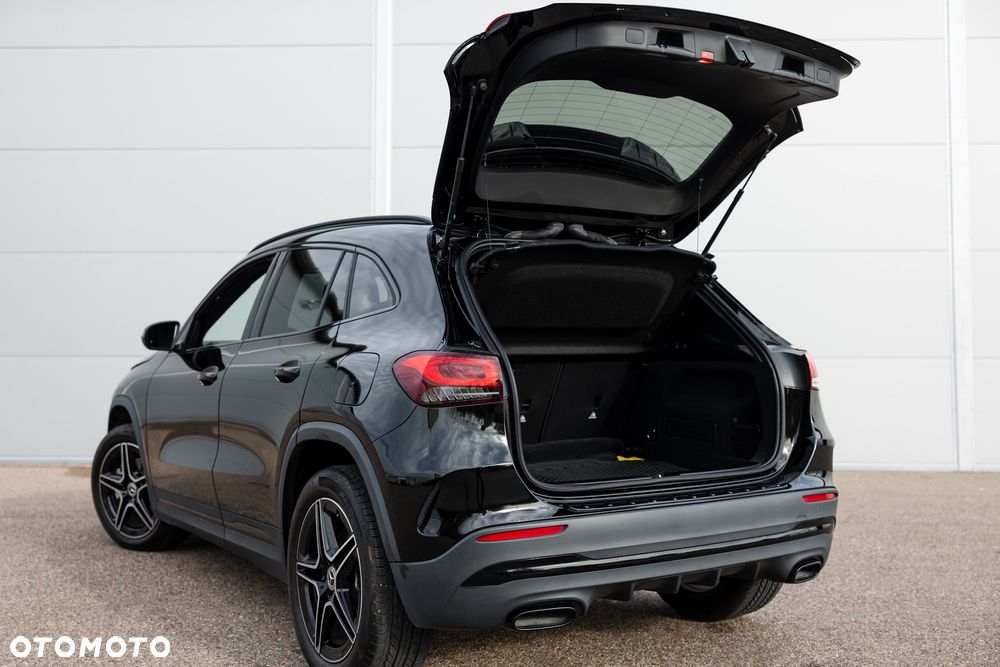 Mercedes-Benz GLA 250 8G-DCT AMG Line - 15