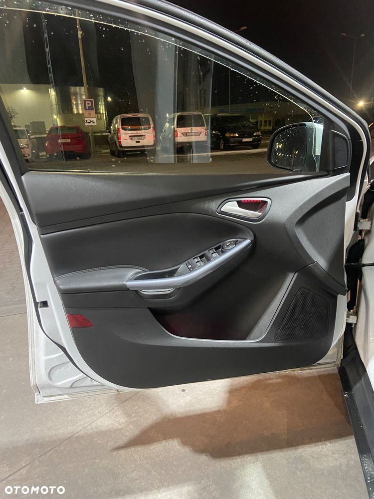 Ford Focus 1.0 EcoBoost Start-Stopp-System ST-LINE - 19