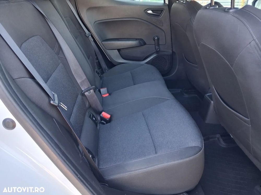 Renault Clio V E-Tech 145 Techno - 36