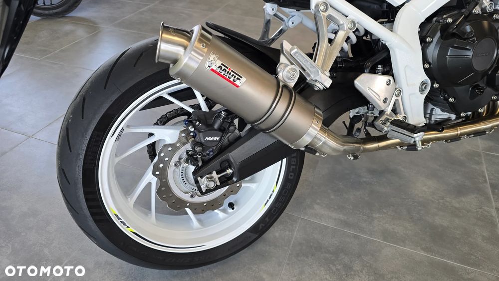 Honda CB - 19