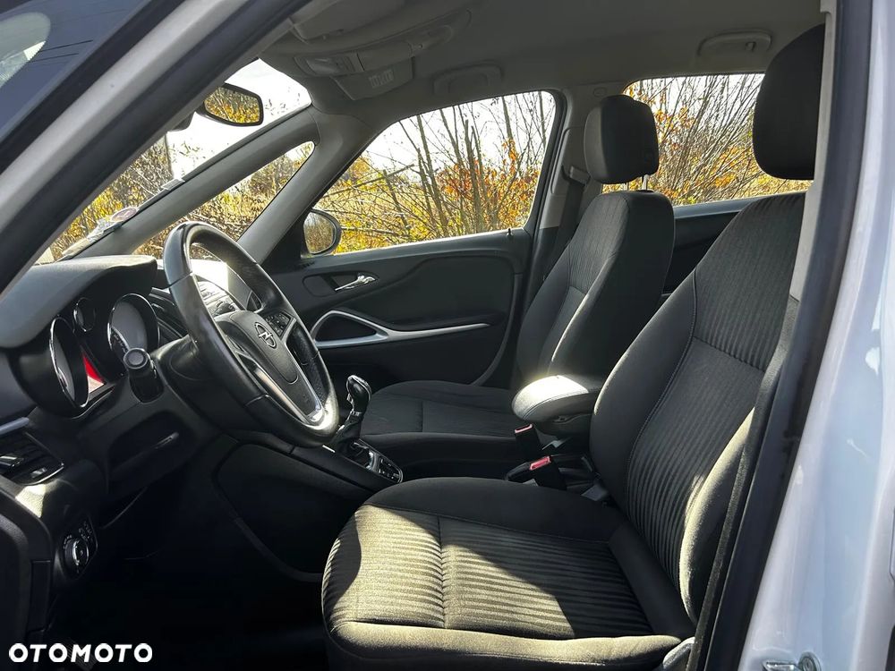 Opel Zafira - 18