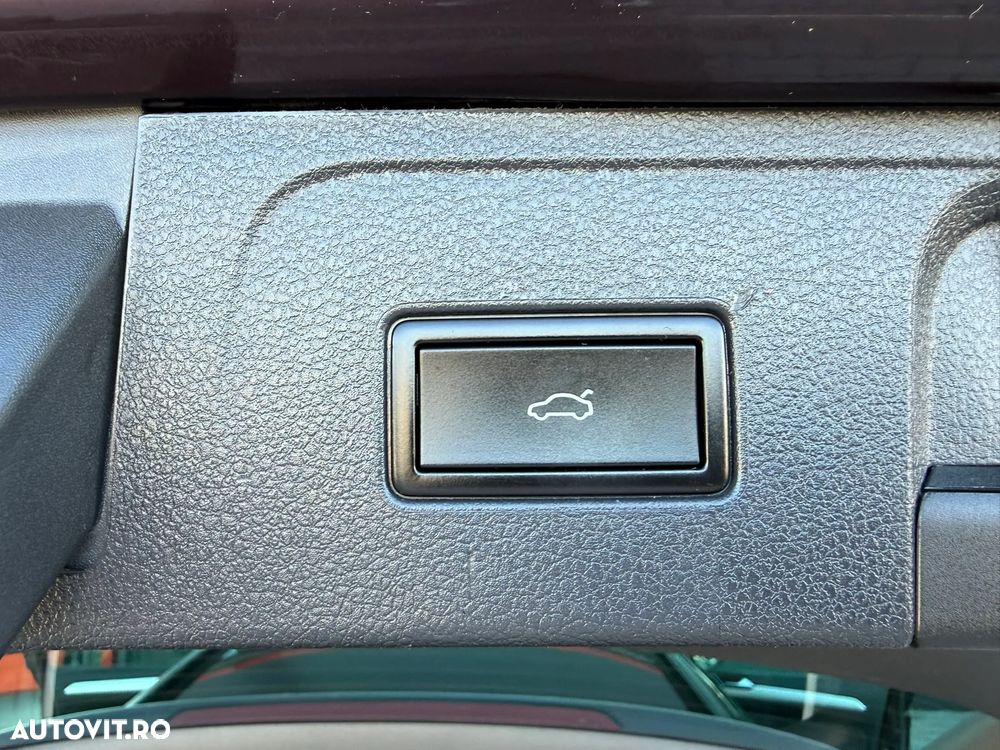 Volkswagen Passat 1.6 TDI (BlueMotion Technology) DSG Comfortline - 24