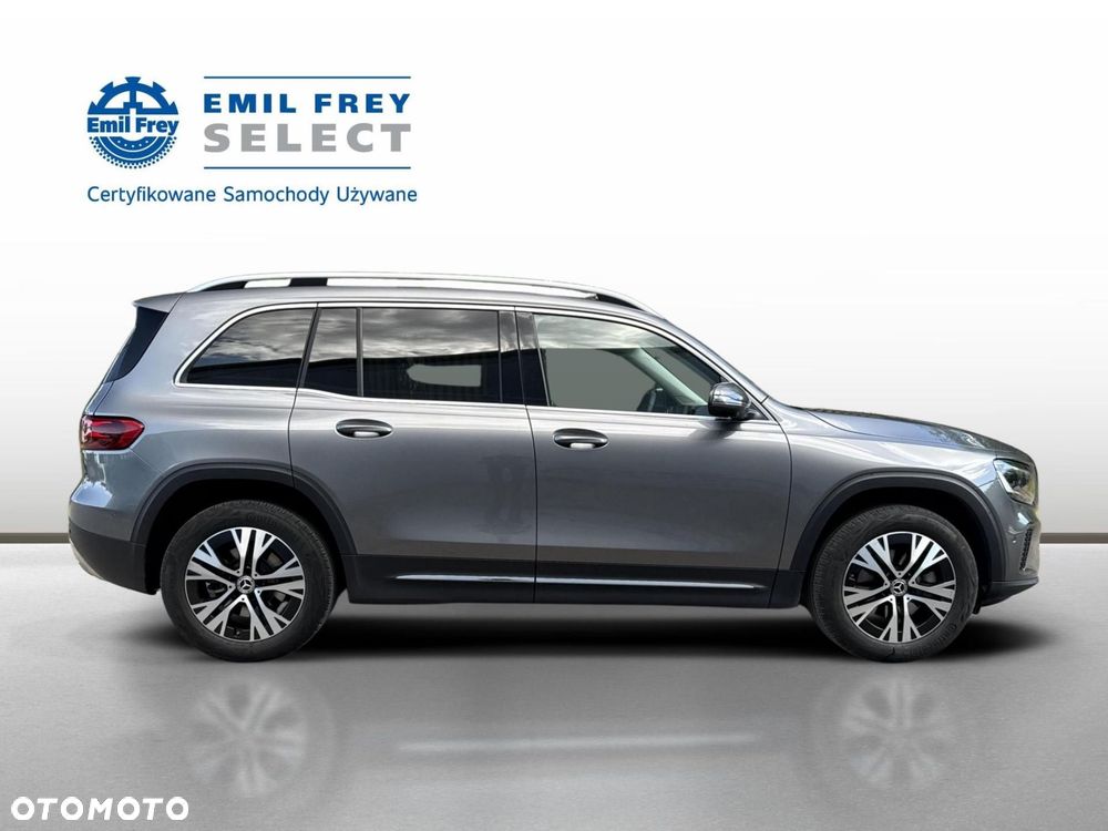 Mercedes-Benz GLB - 8