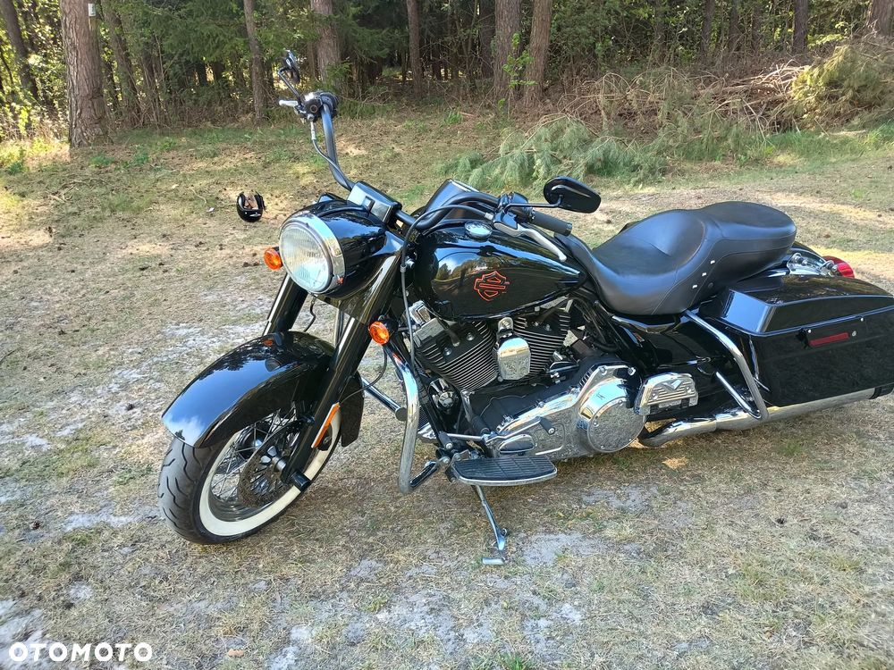 Harley-Davidson Touring Road King - 2