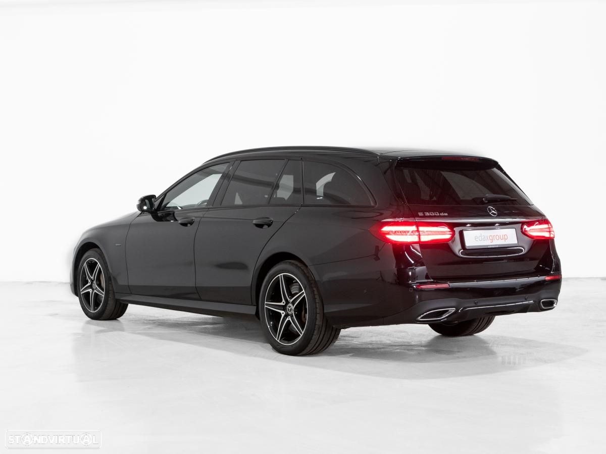 Mercedes-Benz E 300 de AMG Line - 4