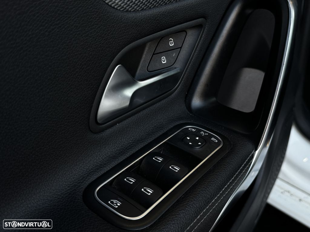 Mercedes-Benz CLA 200 d Shooting Brake 8G-DCT Progressive Line Advanced - 36