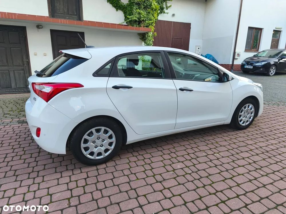 Hyundai i30 1.4 Trend - 10