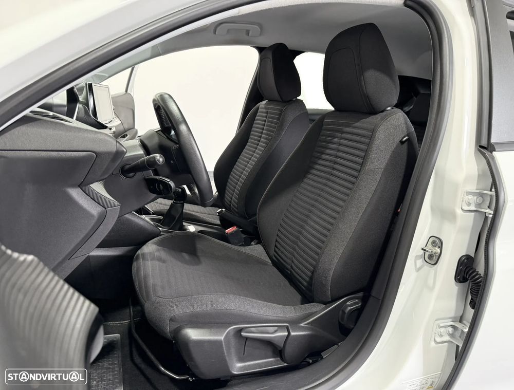 Peugeot 208 1.2 PureTech Active Pack - 29