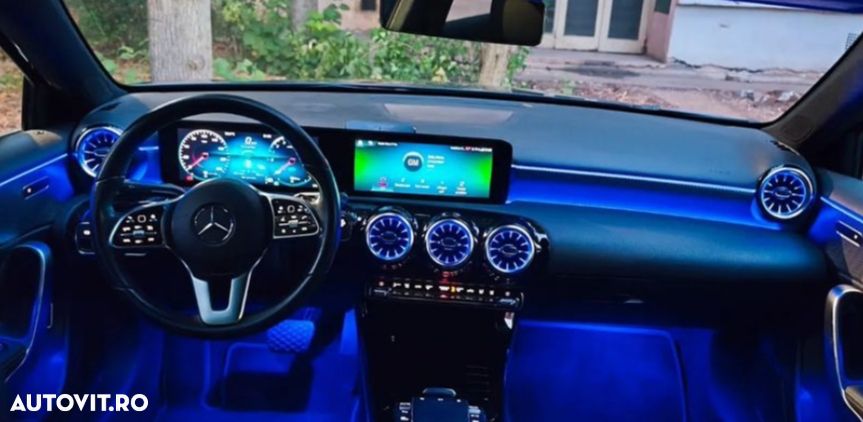 Mercedes-Benz A - 10