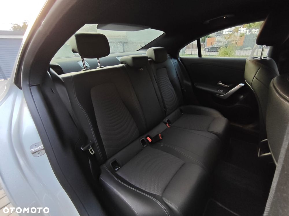 Mercedes-Benz CLA - 28