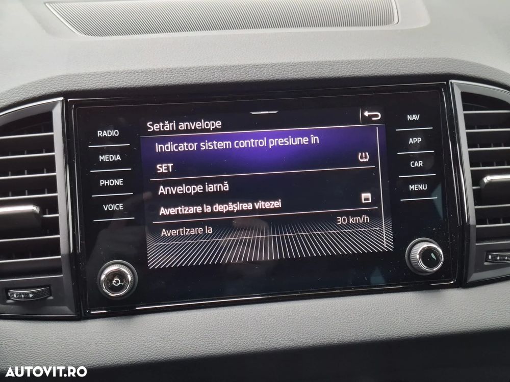 Skoda Karoq 2.0 TSI 4X4 DSG Sportline - 23