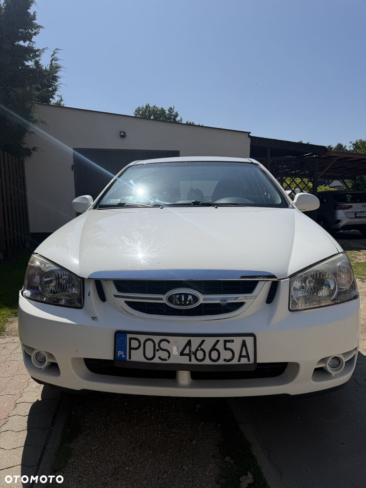 Kia Cerato 1.6 LX - 1