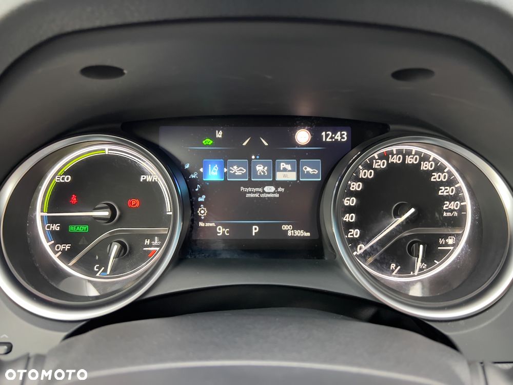 Toyota Camry 2.5 Hybrid Comfort CVT - 27