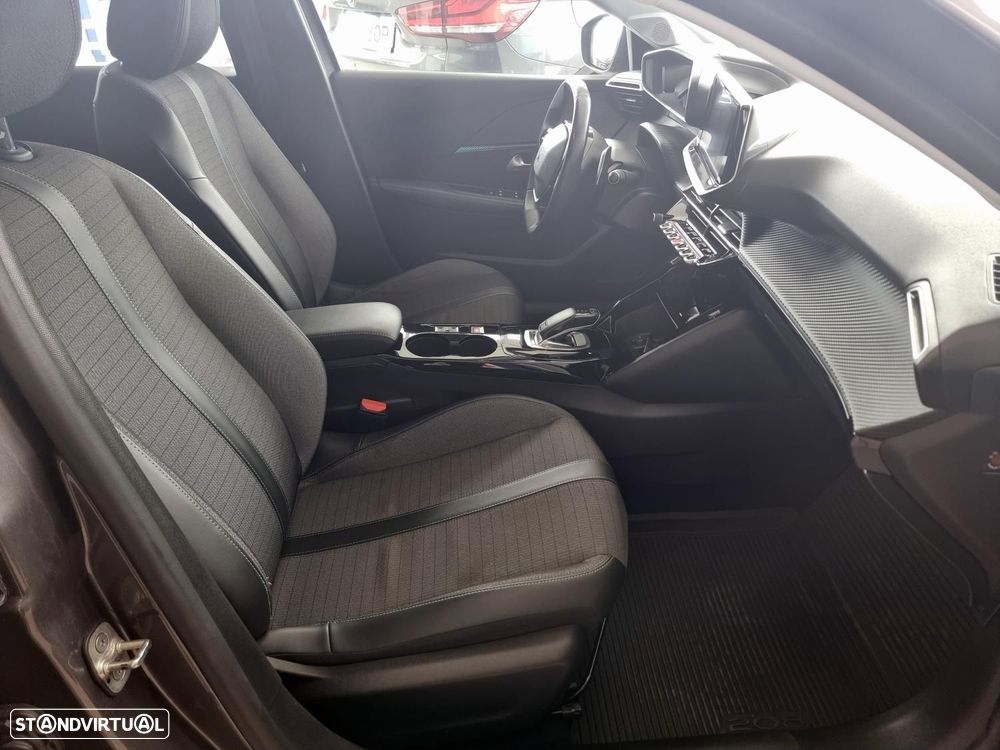 Peugeot 208 1.2 PureTech Allure Pack EAT8 - 45