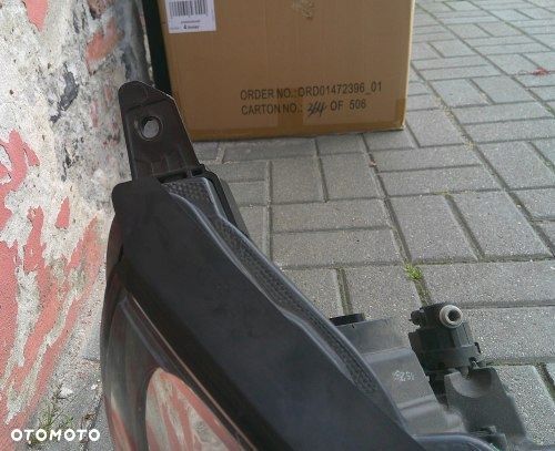 SSANGYONG RODIUS 2 II PRAWA PRZEDNIA LAMPA ZWYKŁA SOCZEWKA ORYGINAŁ - 4