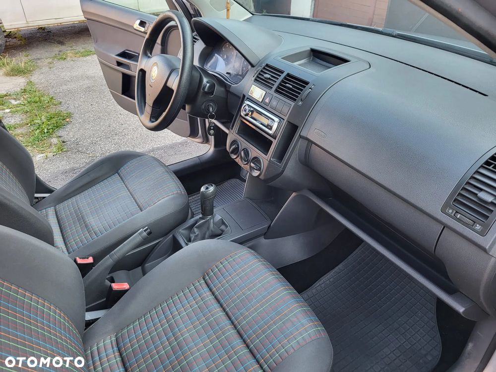 Volkswagen Polo - 7