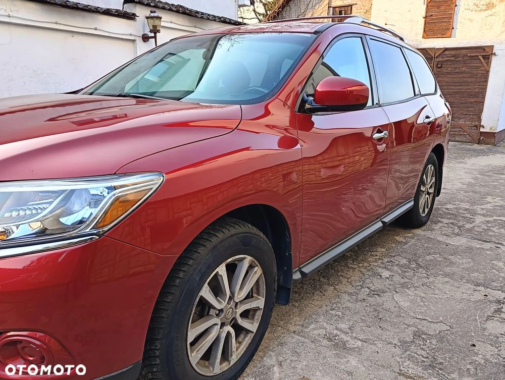 Nissan Pathfinder - 4