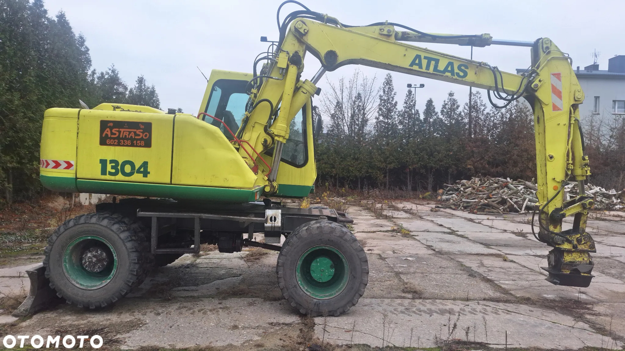 Atlas 1304 - 5