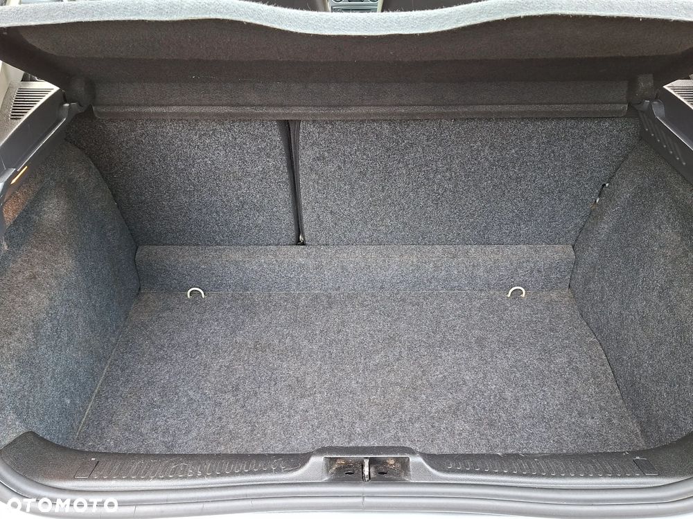 Renault Clio 1.2 16V 75 Night and Day - 14