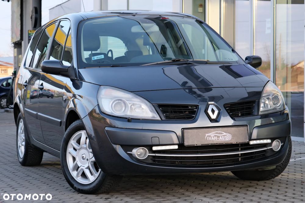 Renault Scenic 2.0 16V Privilege - 1