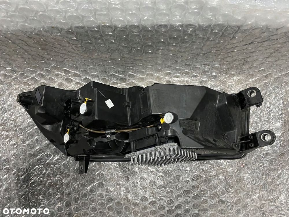 LAMPA LEWA MATRIX JAGUAR I-PACE X590 J9D3-13W030HC - 10