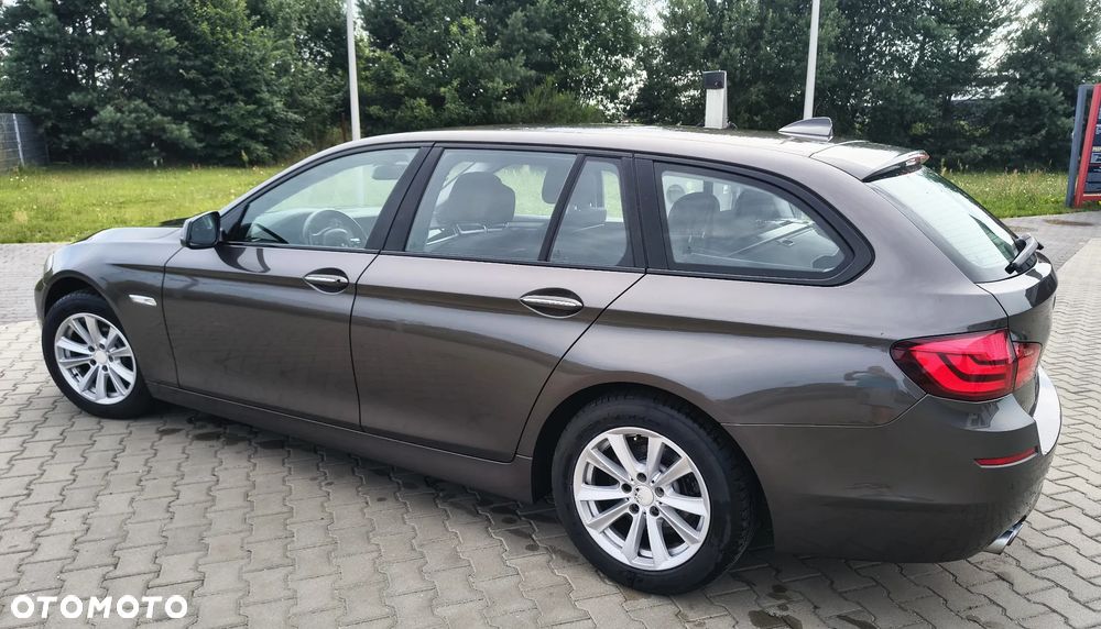 BMW Seria 5 520d Luxury Line - 7