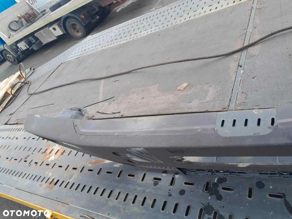 Zderzak Mercedes 814 809 - 5