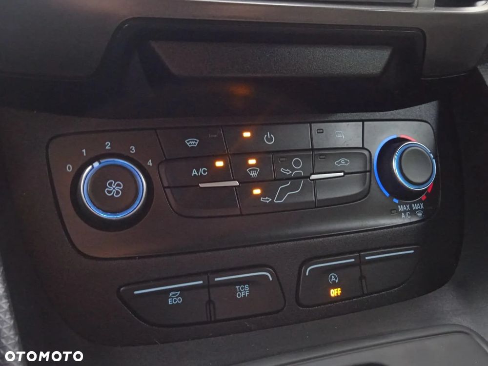 Ford Transit Connect - 27