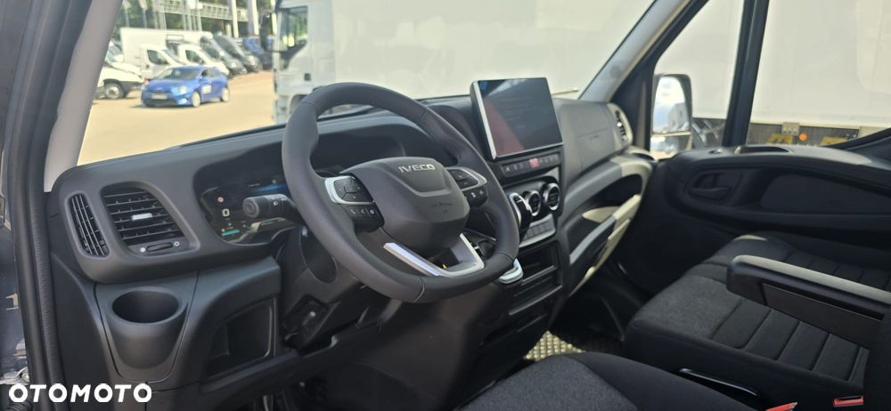 Iveco W CENIE PRZEGLĄDY EKSPOATACYJNE 4 LATA lub 300 000 km !!! - 20