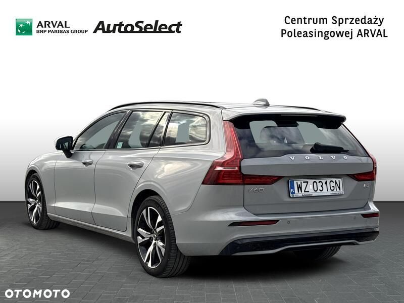 Volvo V60 B3 B Plus Dark - 3