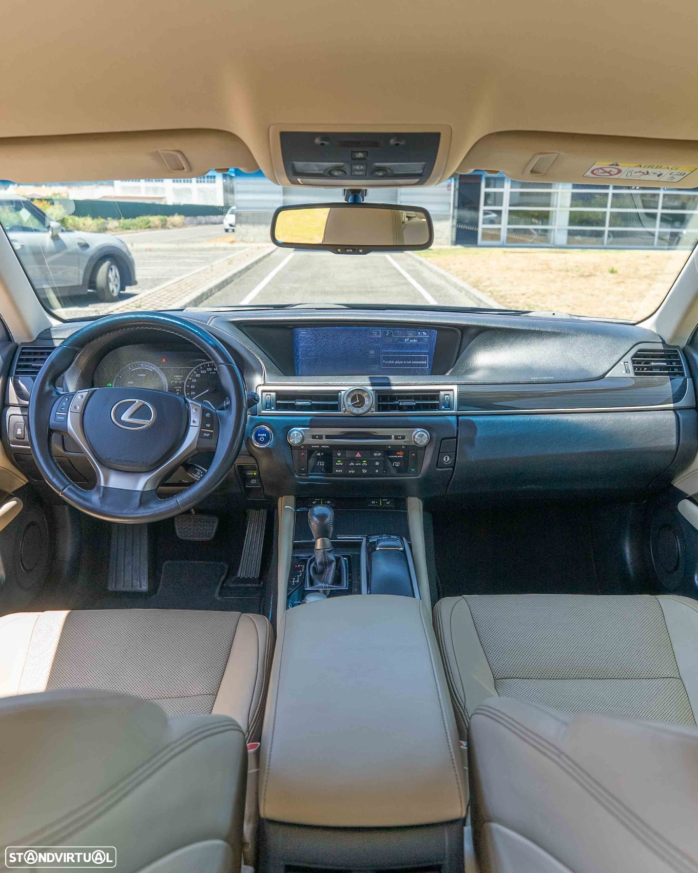 Lexus GS 300h - 11