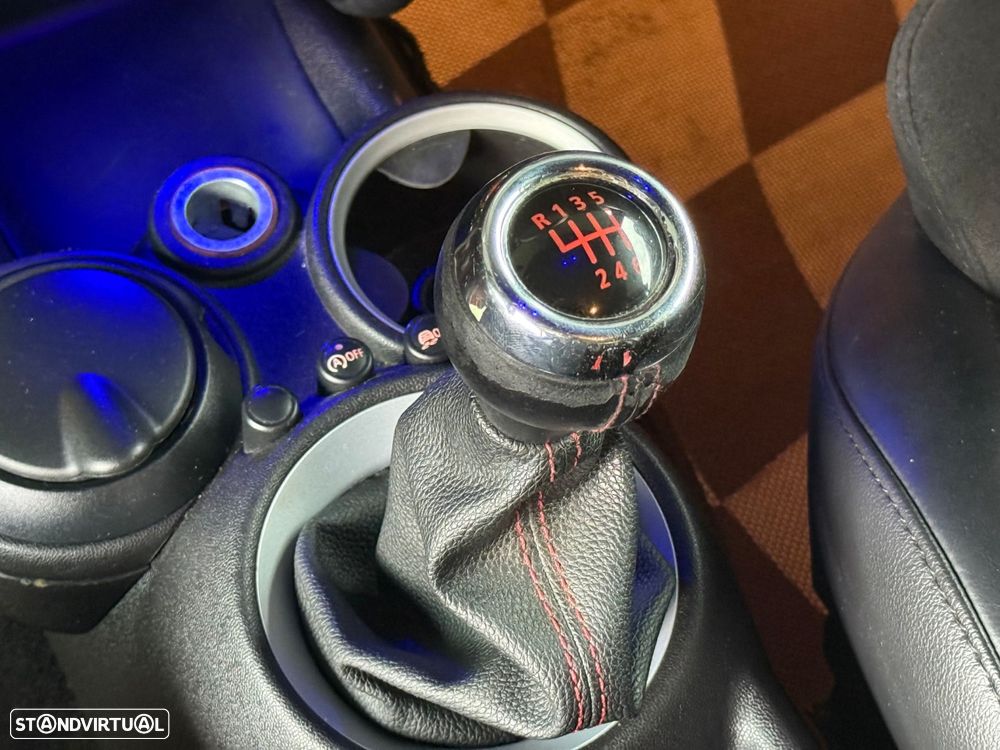 MINI 3 Portas Cooper D - 60