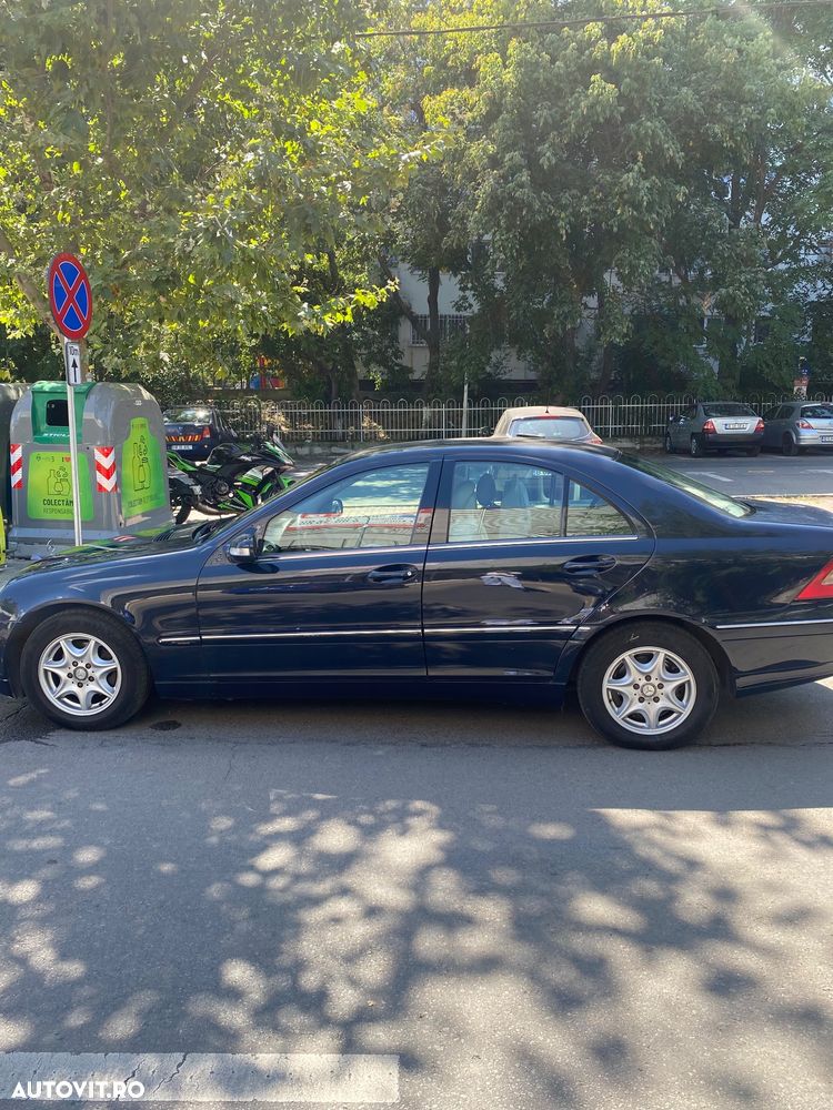Mercedes-Benz C - 19