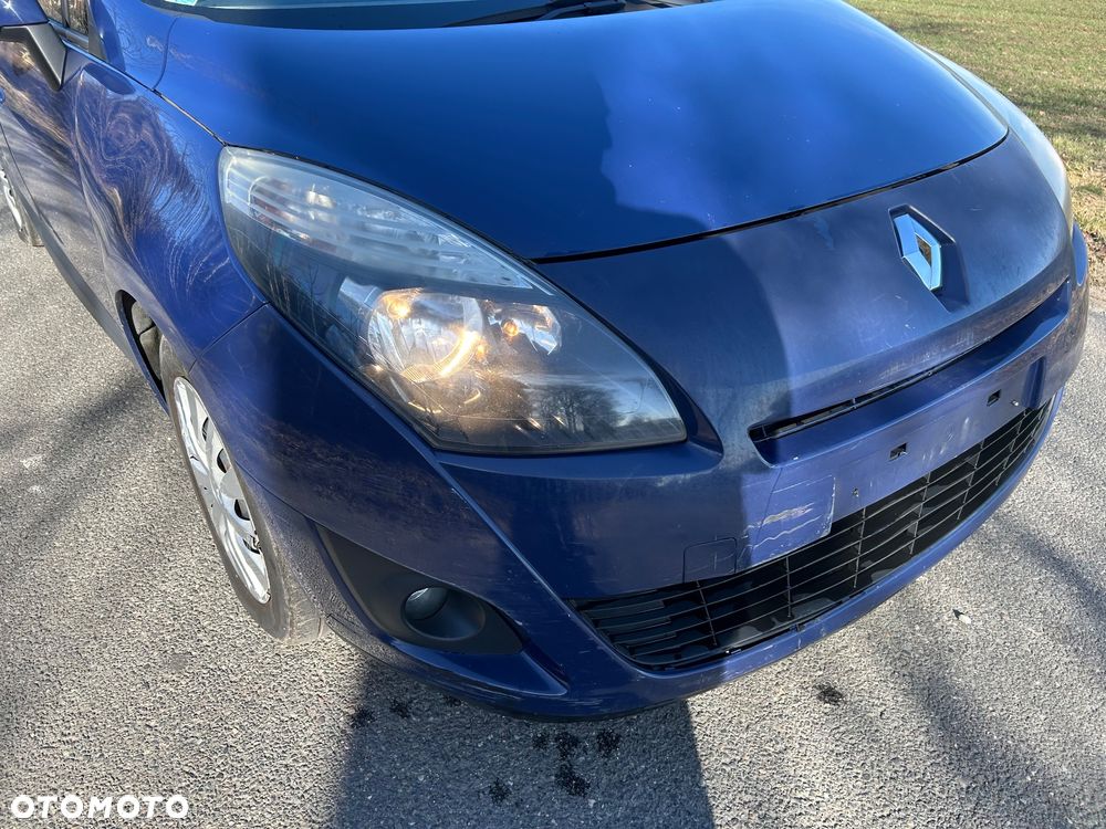 Renault Grand Scenic - 19