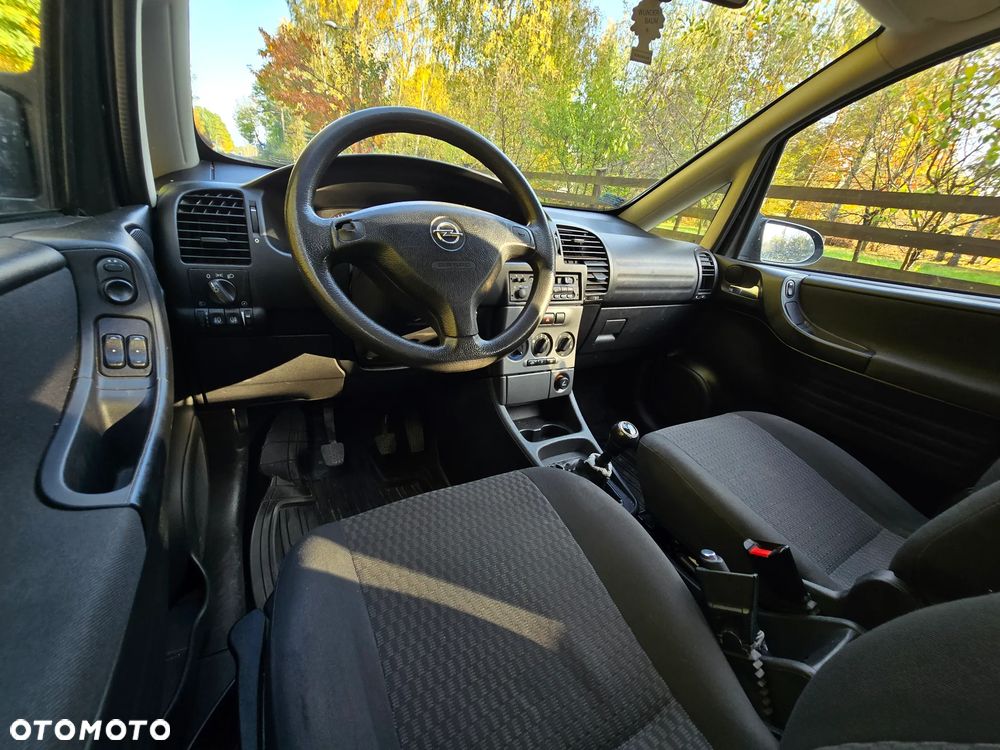 Opel Zafira - 31