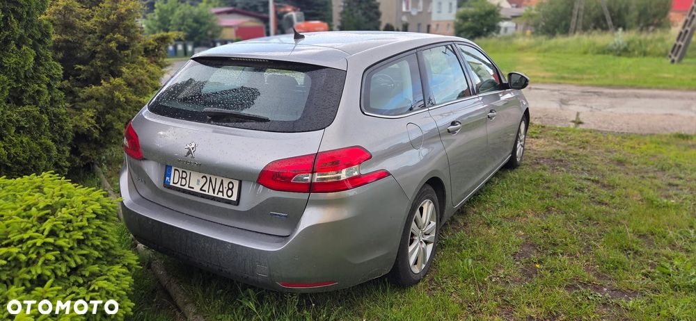 Peugeot 308 1.6 BlueHDi Allure S&S EAT6 - 4