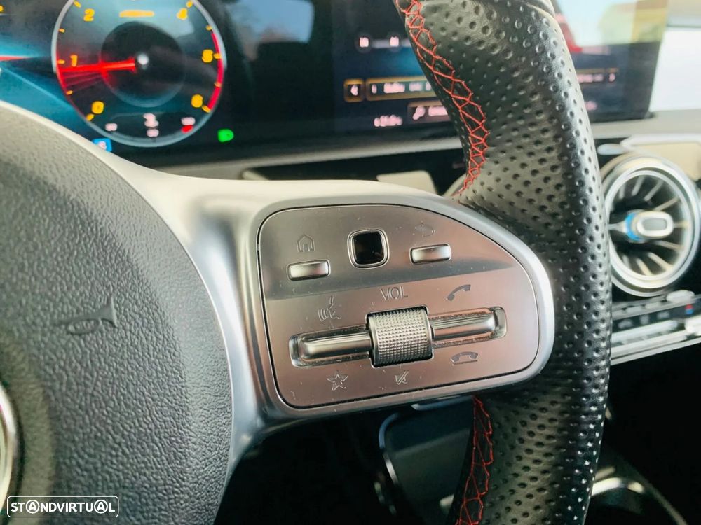 Mercedes-Benz A 180 Limousine d AMG Line - 14