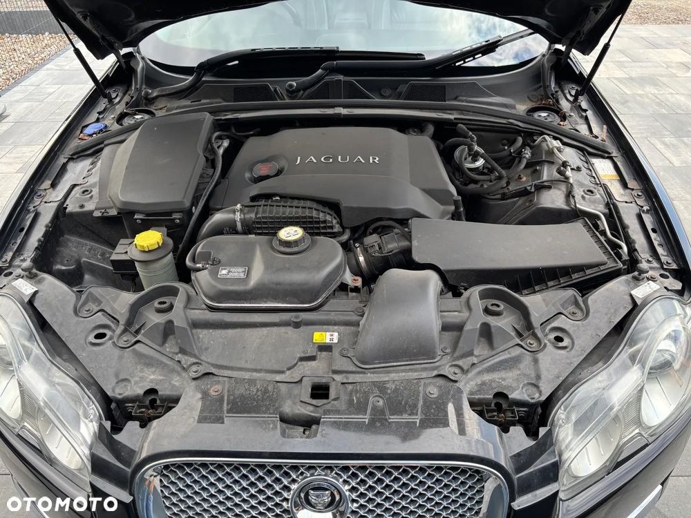 Jaguar XF 3.0 V6 D Premium Luxury - 22