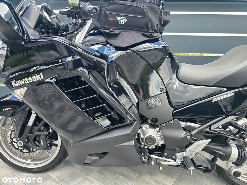Kawasaki GTR - 15