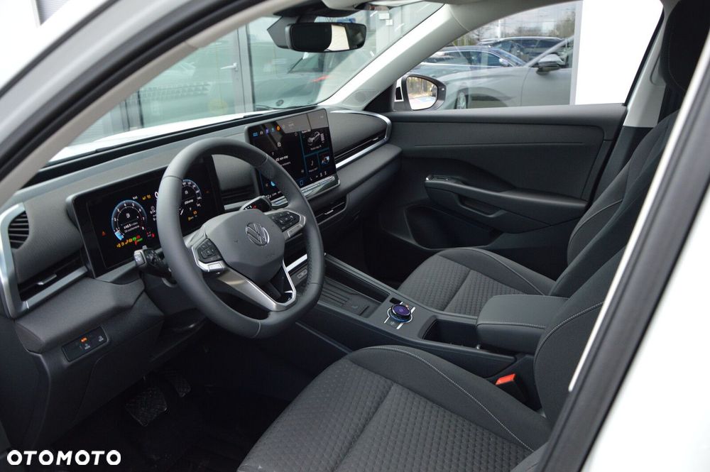 Volkswagen T-Roc - 11