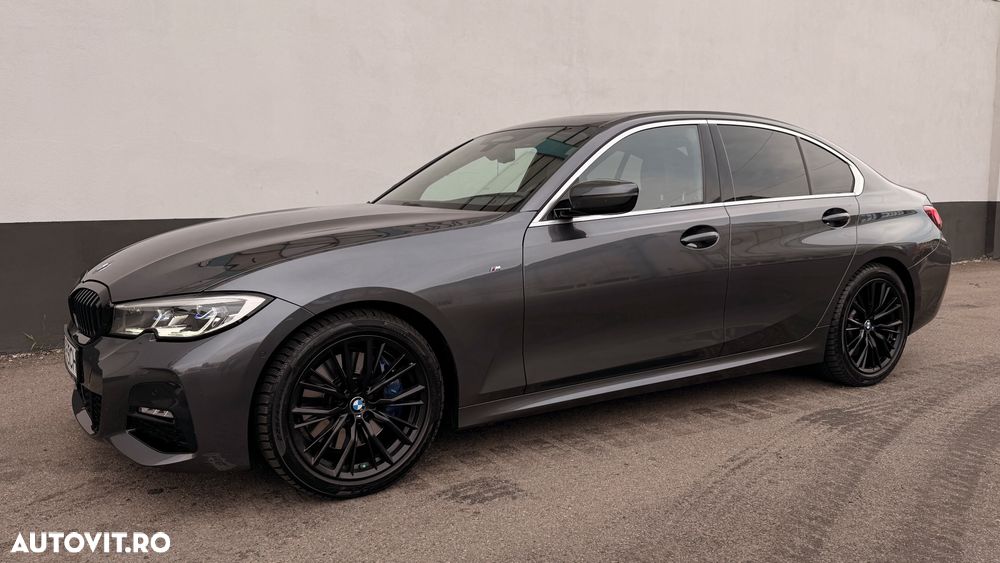BMW Seria 3 330i AT - 4