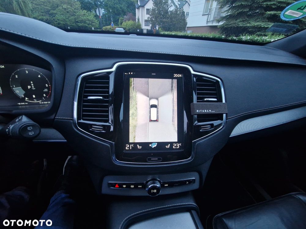 Volvo XC 90 D5 AWD R-Design 7os - 10